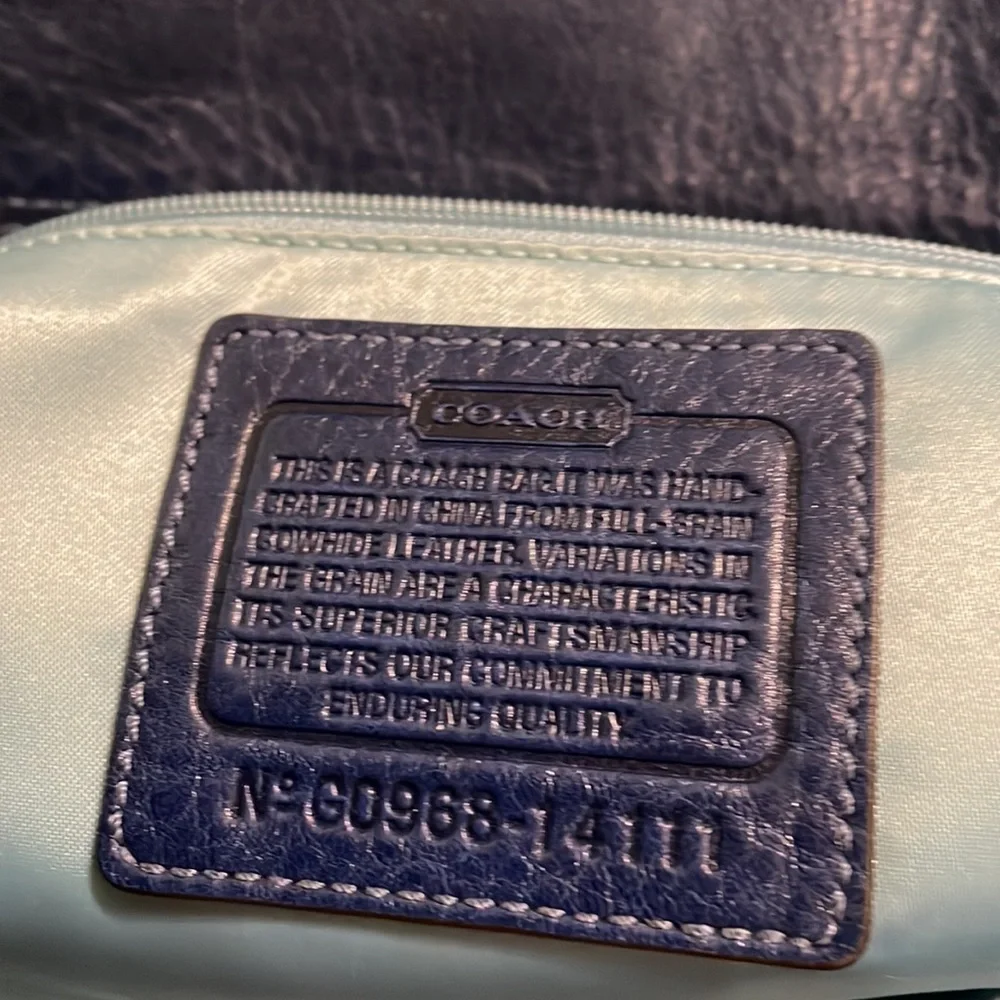 Coach leather shoulder bag. Great condition inside and out. - Picture 12 of 12